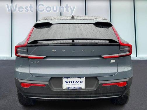 2023 Volvo C40 Recharge Pure Electric Twin Plus