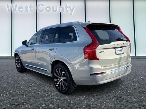 2022 Volvo XC90 T6 Inscription 7 Passenger
