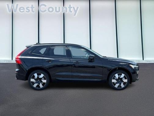 2025 Volvo XC60 Plug-In Hybrid T8 AWD Plus