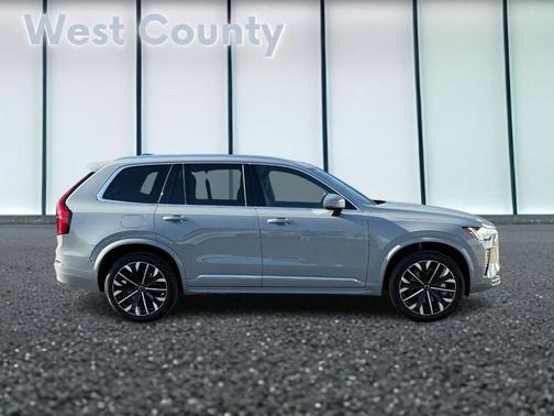 2025 Volvo XC90 B5 2025.5 PLUS
