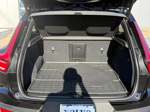 2023 Volvo XC40 Recharge Pure Electric Twin Plus