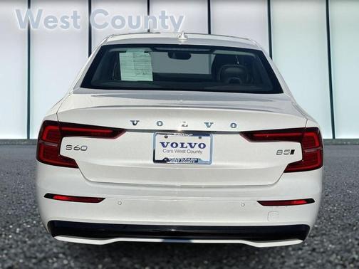 2025 Volvo S60 B5 Core
