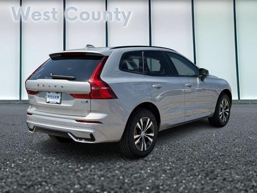 2025 Volvo XC60 B5 AWD Core
