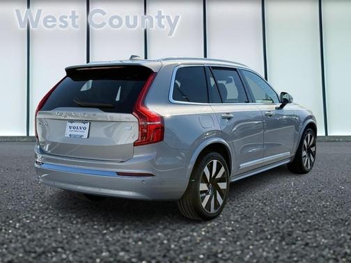 2024 Volvo XC90 Recharge Plug-In Hybrid T8 Ultimate 6-Seater