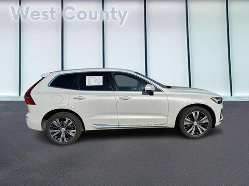 2023 Volvo XC60 B5 Plus Bright Theme