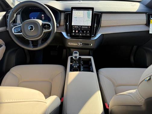 2026 Volvo XC90 B6 Plus 7-Seater