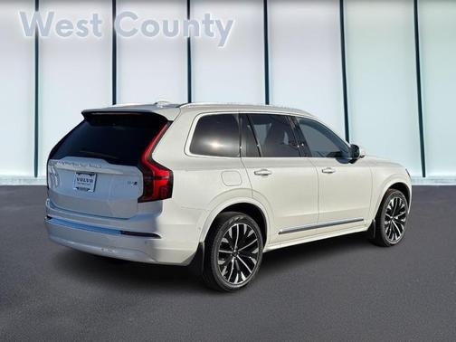 2026 Volvo XC90 B6 Plus 7-Seater