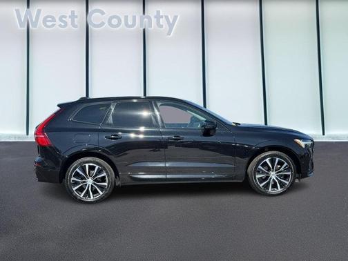 2025 Volvo XC60 B5 Plus