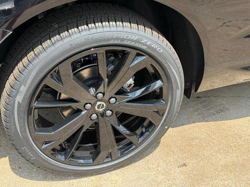 2025 Volvo XC60 B5 AWD Ultra Black Edition