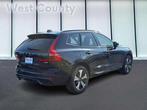 2025 Volvo XC60 Plug-In Hybrid T8 AWD Core