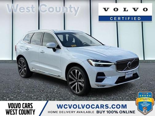 2023 Volvo XC60 B5 Ultimate Bright Theme