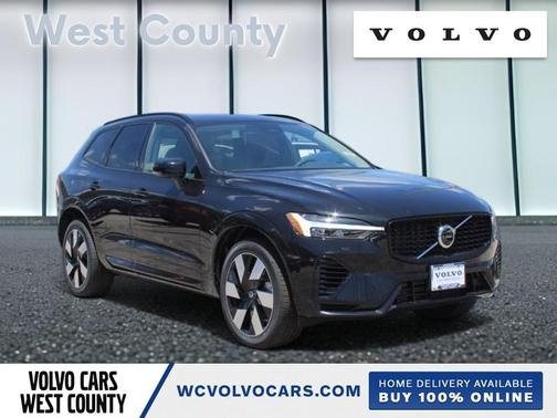 2024 Volvo XC60 Recharge Plug-In Hybrid T8 Plus Dark Theme