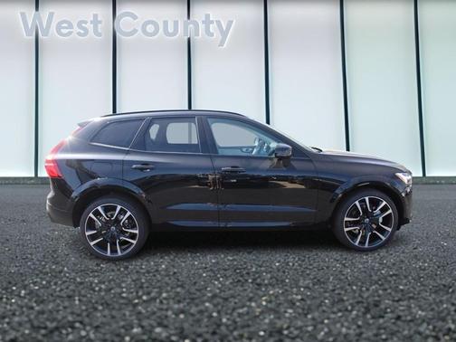 2025 Volvo XC60 Plug-In Hybrid T8 Ultra