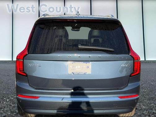 2025 Volvo XC90 B6 Plus 7-Seater