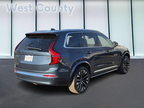 2025 Volvo XC90 B6 Plus 7-Seater