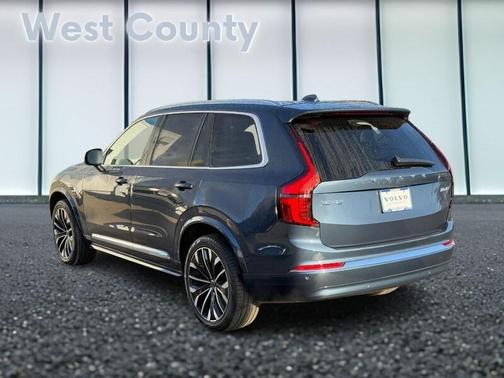 2025 Volvo XC90 B6 Plus 7-Seater