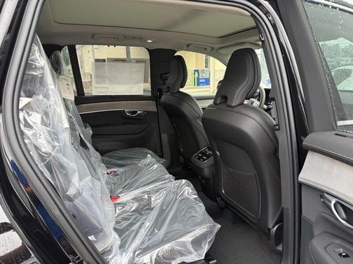 2026 Volvo XC90 B6 Ultra 7-Seater