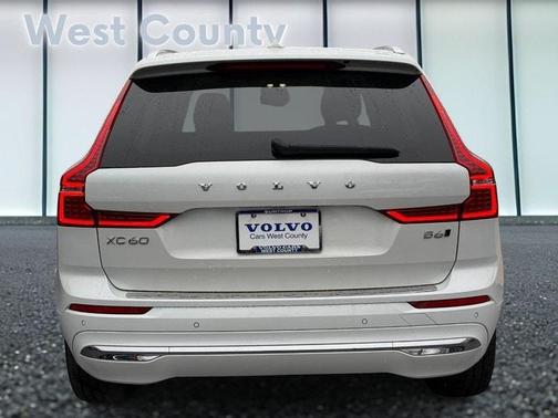 2022 Volvo XC60 B6 Inscription