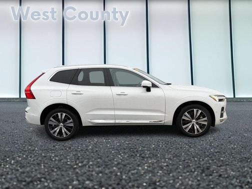 2022 Volvo XC60 B6 Inscription