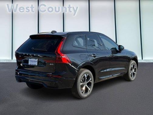 2026 Volvo XC60 B5 Core