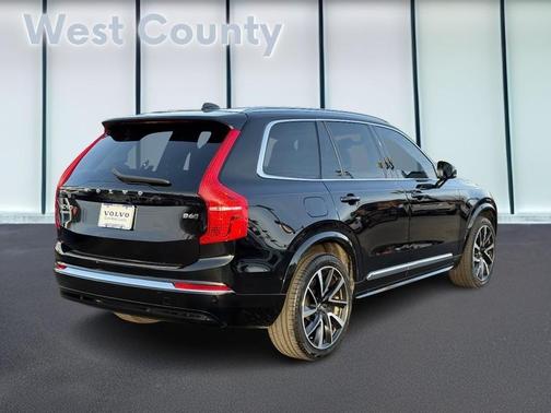 2023 Volvo XC90 B6 Plus 6-Seater