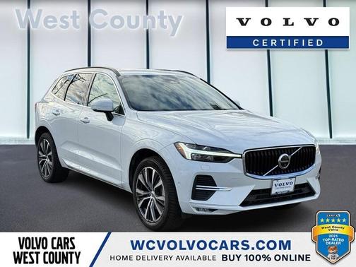 2022 Volvo XC60 B5 Momentum