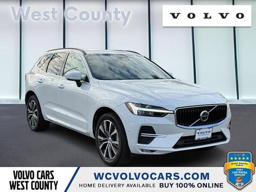 2022 Volvo XC60 B5 Momentum