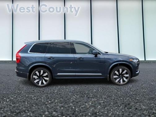 2025 Volvo XC90 Plug-In Hybrid T8 AWD Plus 6-Seater