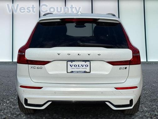 2025 Volvo XC60 B5 Plus