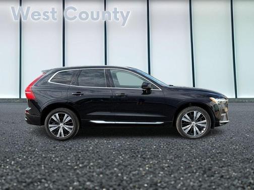 2023 Volvo XC60 B5 Plus Bright Theme