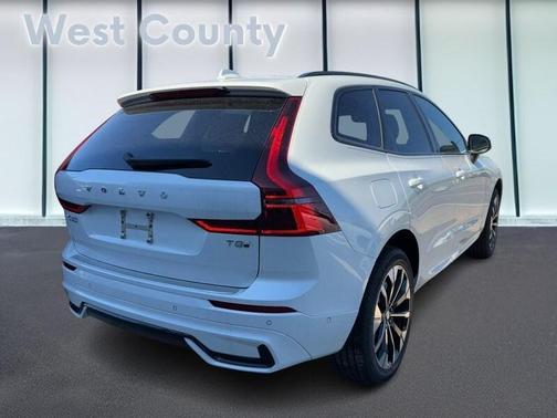 2026 Volvo XC60 Plug-In Hybrid T8 Plus