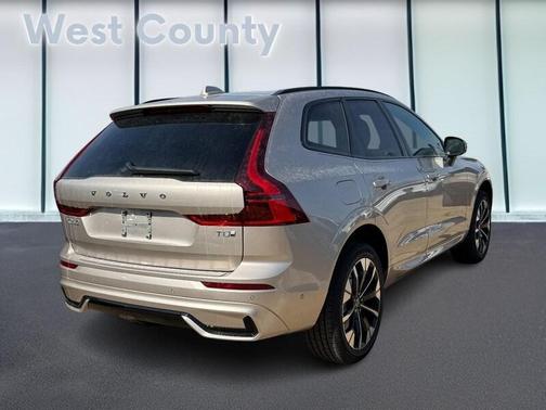 2026 Volvo XC60 Plug-In Hybrid T8 Plus