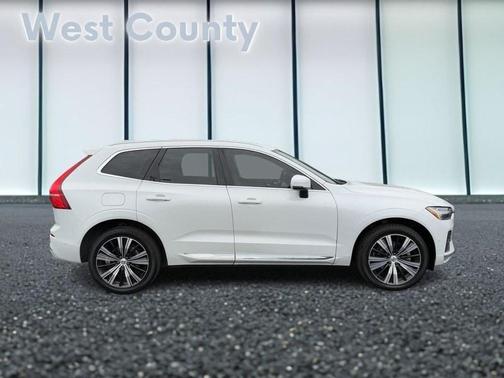 2023 Volvo XC60 B5 Plus Bright Theme