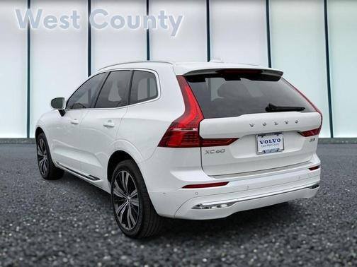2023 Volvo XC60 B5 Plus Bright Theme