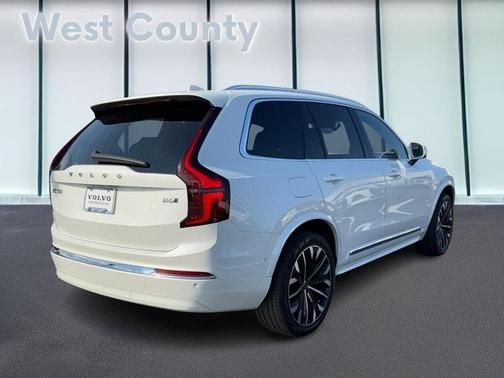 2025 Volvo XC90 B6 Plus 7-Seater