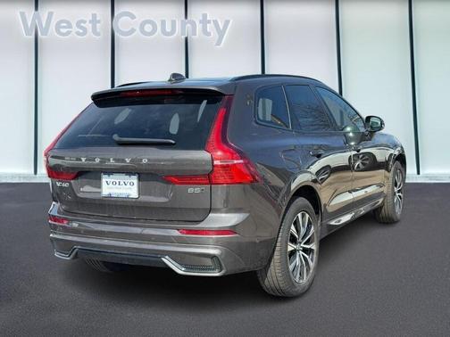 2025 Volvo XC60 B5 Plus