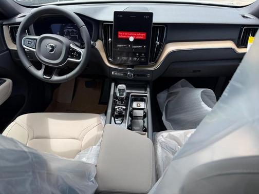 Crystal White 2026 Volvo XC60 Plug-In Hybrid T8 Plus