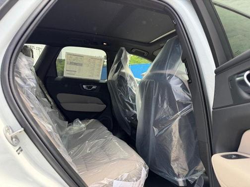 Crystal White 2026 Volvo XC60 Plug-In Hybrid T8 Plus