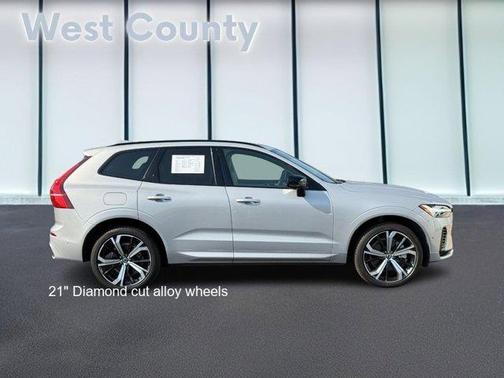 2025 Volvo XC60 Plug-In Hybrid T8 Ultra