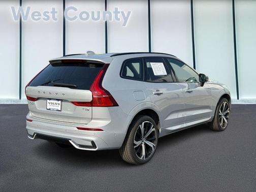 2025 Volvo XC60 Plug-In Hybrid T8 Ultra