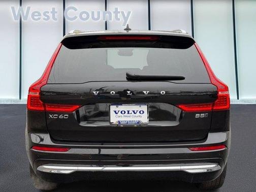 2023 Volvo XC60 B5 Plus Bright Theme