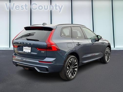 2026 Volvo XC60 B5 Ultra