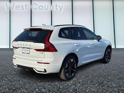 2026 Volvo XC60 B5 Ultra