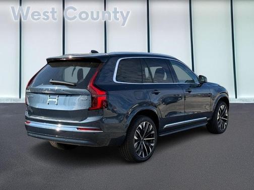 2026 Volvo XC90 B6 Plus 7-Seater