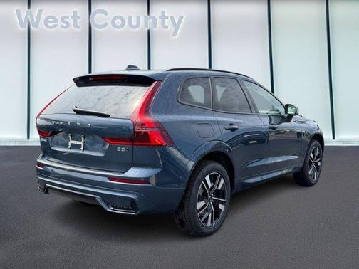 Denim Blue Metallic 2026 Volvo XC60 B5 Plus