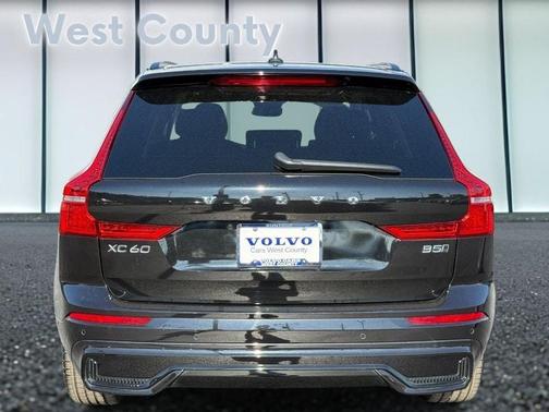2025 Volvo XC60 B5 Plus