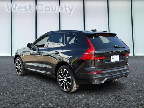 2025 Volvo XC60 B5 Plus