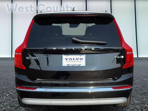 2022 Volvo XC90 T6 Inscription 7 Passenger