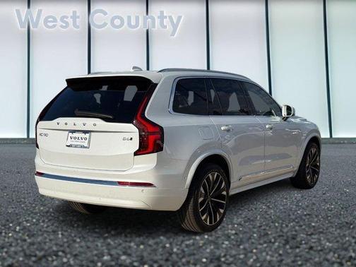 2025 Volvo XC90 B6 Plus 7-Seater