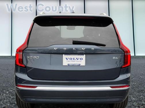 2025 Volvo XC90 B6 Plus 7-Seater